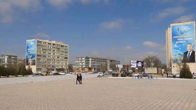Площадь Ынтымак. Актау. Флаг смотреть онлайн