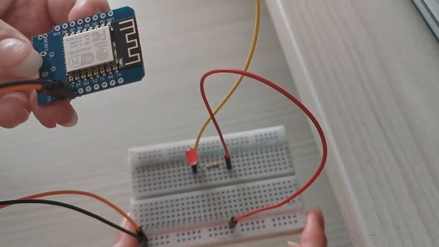 Wemos D1 Mini ile Led Kontrolü смотреть онлайн