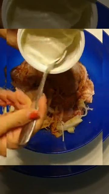 Аппетитная курочка в духовке на сметане) смотреть онлайн