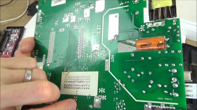 Trying to FIX: LCD TV with Smashed Screen смотреть онлайн