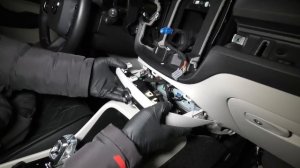 Volvo XC40 (2019-2025): How To Remove Center Console Cluster And Control Panel?