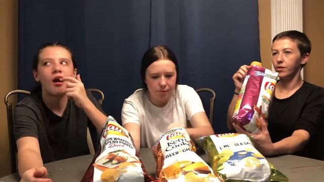 Taste testing all the new Lays chips from our local store смотреть онлайн