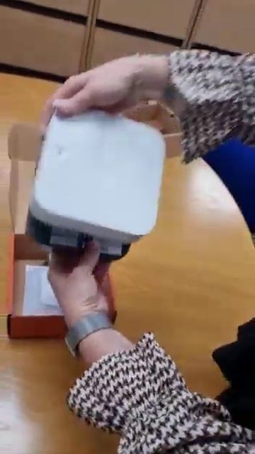 Openpath Single Door Controller - What's in the box? смотреть онлайн