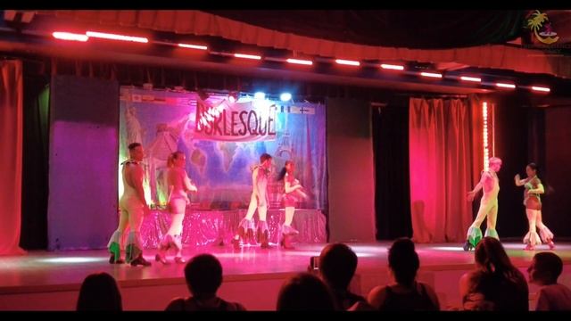 Vista Azul Cuba Veradero Burlesque dancing