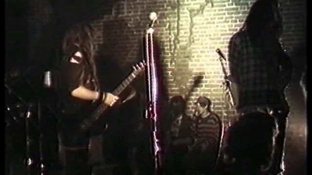 Deviated Instinct - The Barn, Norwich 30.3.87 смотреть онлайн