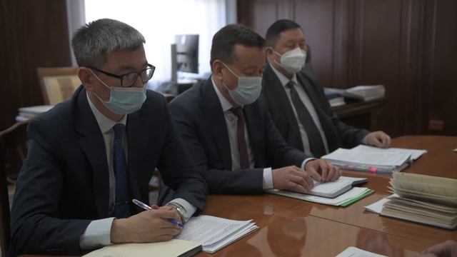 Новиков: Мигранты в России до 15 июня могут зарегистрироваться без административной ответственности смотреть онлайн