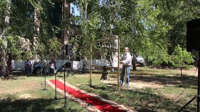 Звонарь Алексей Чумаченко, выпускник Волгоградской школы колокольного звона смотреть онлайн