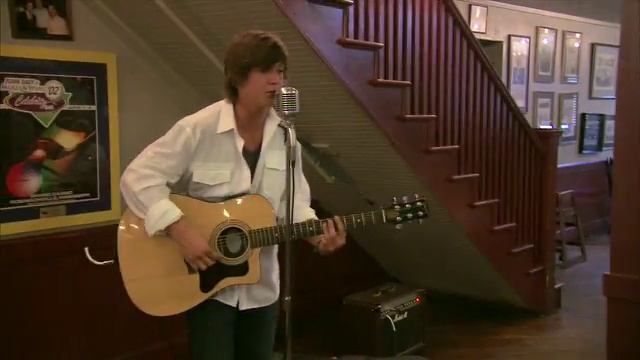Alex Lambert Sings Elvis's "Blue Suede Shoes" on If I Can Dream смотреть онлайн