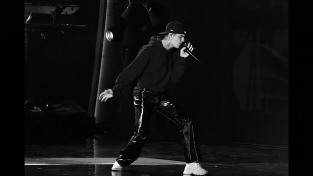 Peaches - Justin Bieber Feat. Daniel Caesar & Giveon - Audio Live @ Grammy  2022