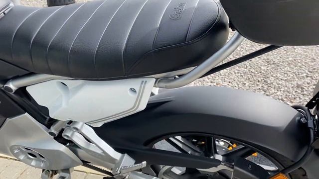 2021 Super Soco TC Max in Black & Grey смотреть онлайн