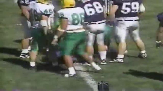Oregon LB Caleb Smith stuffs the run for a loss vs. Nevada 9-13-1997 смотреть онлайн