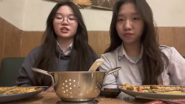 Exploring Flavorful Depths: GAMA Ikan Bakar & Seafood Restaurant Review! (Amey & Olivia XII MIPA 1)