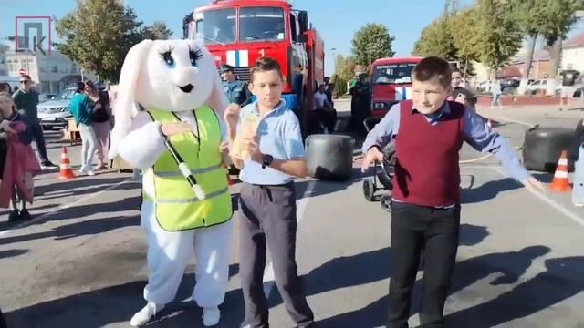 В Единый день безопасности на центральной площади в Поставах развернулся целый город безопасности смотреть онлайн