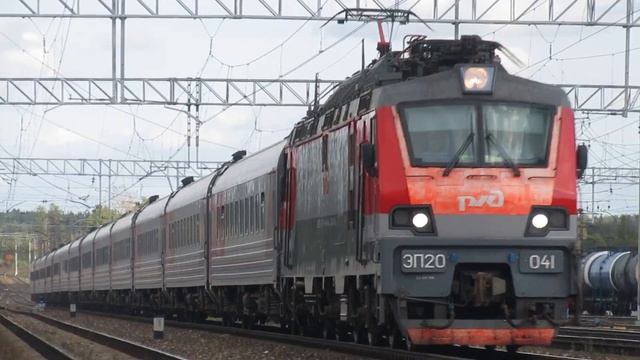 Электровоз ЭП20-041 с поездом№739А Москва-Брянск станция Нара 20.09.2017