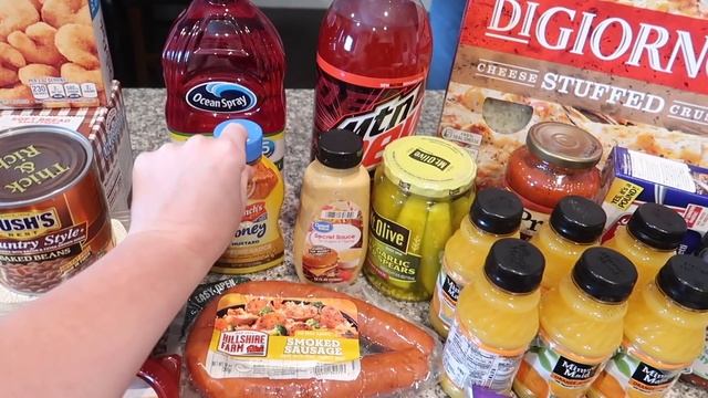 WALMART GROCERY HAUL // BUDGET FRIENDLY // FAMILY OF 4 смотреть онлайн