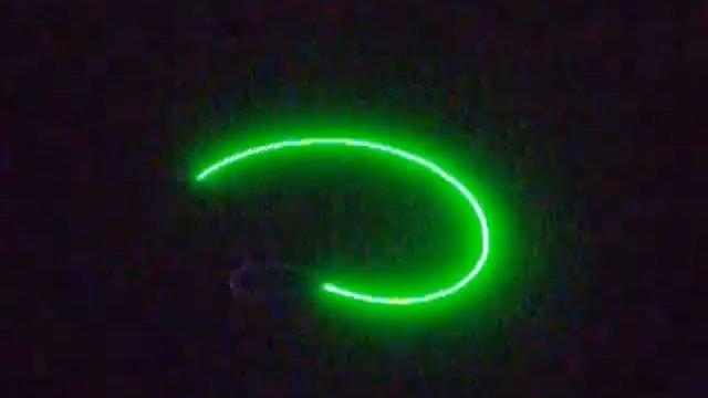 Homemade laser effects 100mw.wmv смотреть онлайн