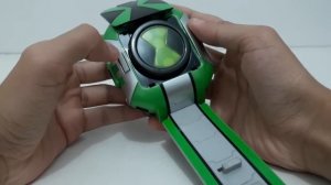 Review do Omnitrix Touch - Ben 10 Omniverse