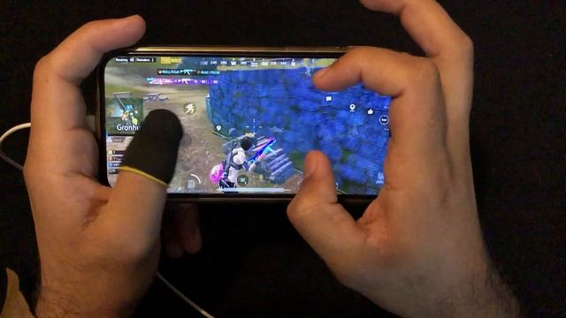 IPHONE 12 PRO 60 FPS ❤️ | HANDCAM 5 Finger + Gyroscope 🔥 PUBG MOBILE смотреть онлайн