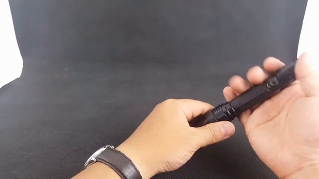 Trên tay đèn pin Fenix FD20- độ sáng 350 lumens- zoom 360 độ. смотреть онлайн