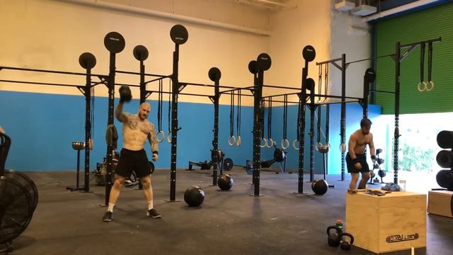 10-20-30-40-50 DB Snatch 50#/Wall Ball 20# (12:48) смотреть онлайн