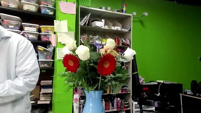 Sin ser experto celebra a tus seres queridos y amigos con hermosos arreglos florales hechos por ti. смотреть онлайн
