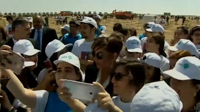 Tree planting event on Gala-Turkan highway area of Baku - May, 2017 смотреть онлайн