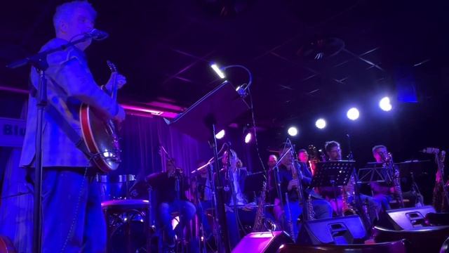 Blowin’ In The Wind (Bob Dylan) - Mark Lambert & Blue Note Big Band смотреть онлайн