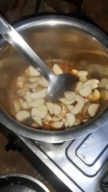 आलू पुलाव बनाया आज हमारे घर #Mona ki family please support me🙏 смотреть онлайн