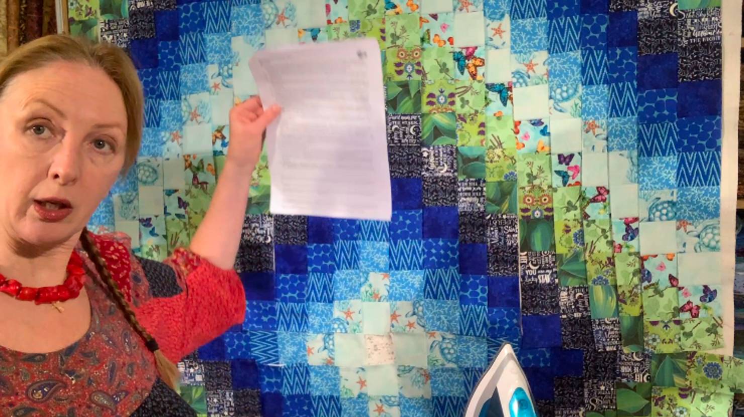 Лоскутное одеяло «Вокруг Света». Часть 3.Сборка центрального полотна из нарезанных полос. смотреть онлайн