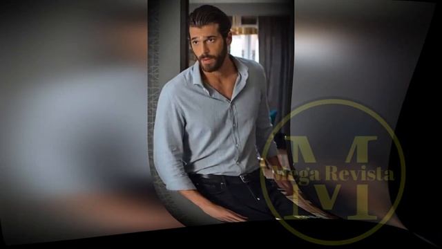 ¿Qué postura adoptó Can Yaman contra lo que dijo el director? смотреть онлайн
