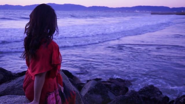"Not Alone" Tara George Feat. IRawniq смотреть онлайн