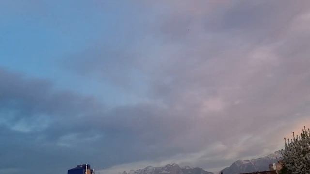 Весна. Владикавказ. Облака. РСО--Алания.#2024 #art #video смотреть онлайн