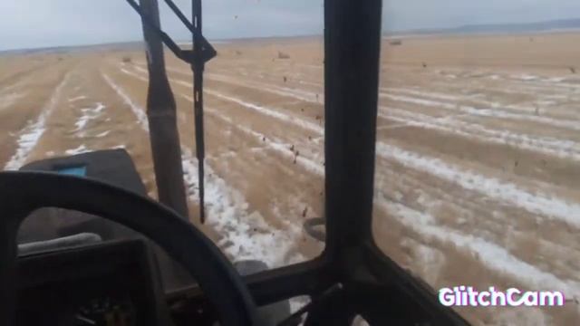 МТЗ 82.1 + пресс KUHN FB 2130 смотреть онлайн