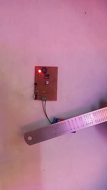 simple IR module using Lm358 смотреть онлайн