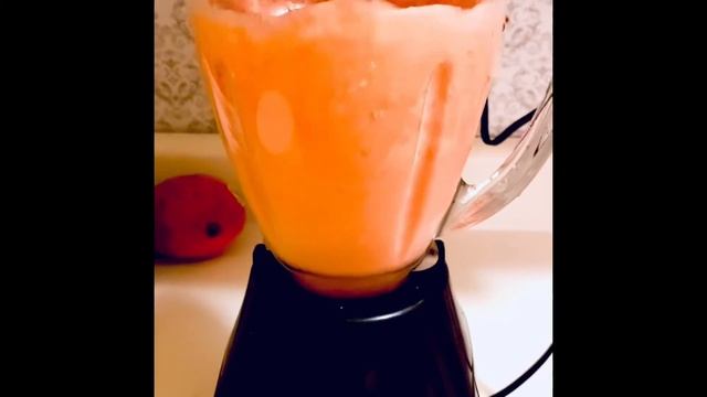 Strawberry Lemonade ASMR (sort of) смотреть онлайн