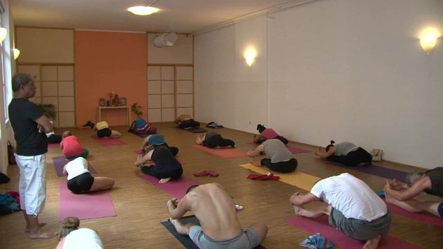 Manju Pattabhi Jois Ashtanga Yoga Primary Series Led Class