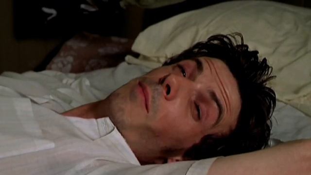 He Died With A Felafel In His Hand (2001) | Movie Review