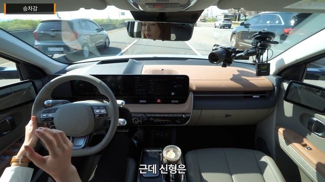 아이오닉5 페이스리프트 시승기! - 더 편안해지고, 주행거리도 늘어났다! 가격도 괜찮네요 смотреть онлайн