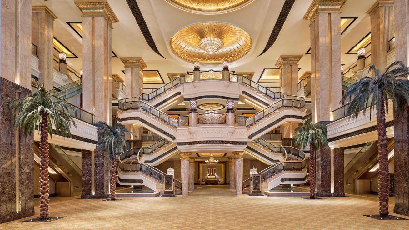 Emirates Palace Mandarin Oriental, Abu Dhabi смотреть онлайн