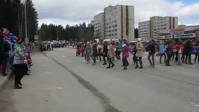 1 мая 2017. Школа №3 г.Костомукша "Барбарики" смотреть онлайн