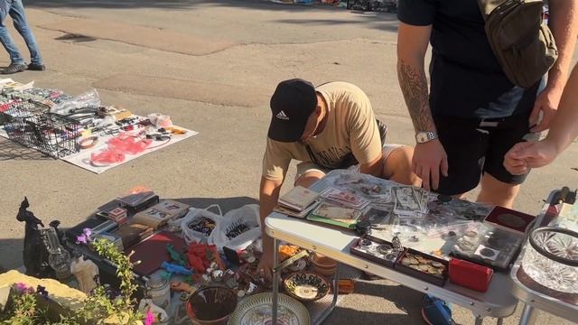 Барахолка Киев.Барахолка на Петровке/Барахолка на Почайной смотреть онлайн