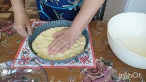 Очень вкусный малиновый пирог. Готовить легко и просто. Попробуйте.