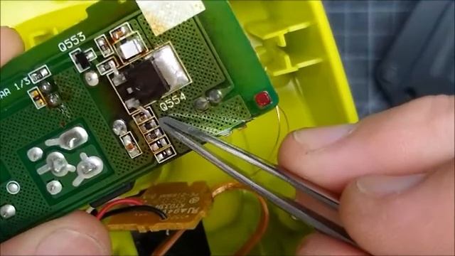 How To Repair Uniden Charger Stand DWX207 TWX977 TWX955 смотреть онлайн