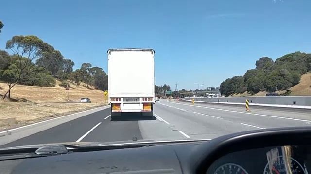 Road Trip By Taxi Towards Melbourne #rachnamanocha #viral #australia