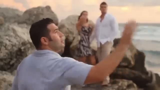 Tom Munoz Overpowers the Sun with the Profoto AcuteB2 смотреть онлайн