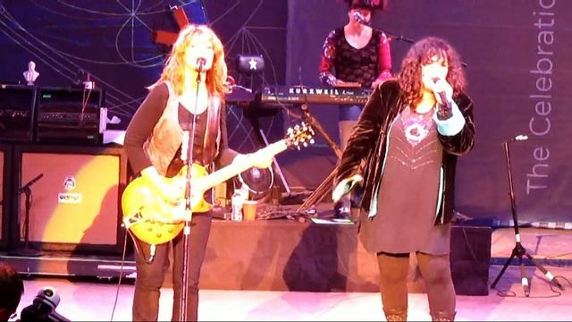 "Barracuda" (Live) - Heart - Lilith Fair - Mtn. View, Shoreline - July 5, 2010 смотреть онлайн