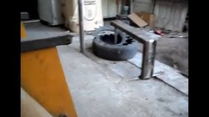 цветник из автомобильной шины