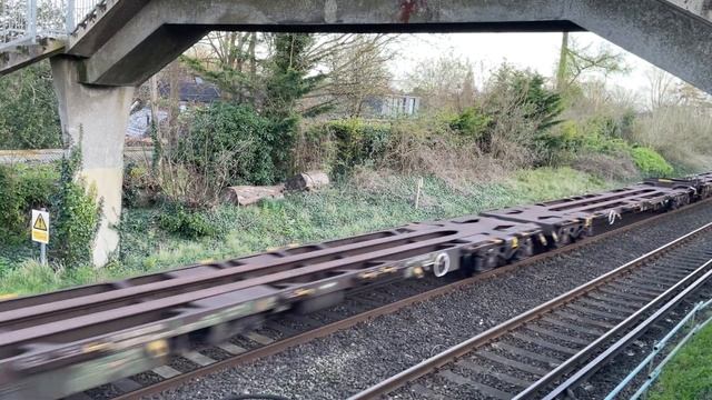 Class 66 | 66025 | Two Tone | DB Cargo UK