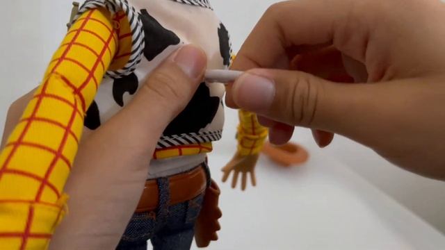 Disney Store Woody Talking Action Figure Review+Unboxing+Toy Detector With Buzz #disney100