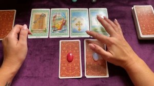 КОГО ОН ВЫБЕРЕТ ВАС ИЛИ СОПЕРНИЦУ? [ ТАРО | РАСКЛАД ОНЛАЙН ]